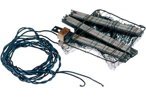 Stove/grill using a broken heater, aluminium foil and wire.